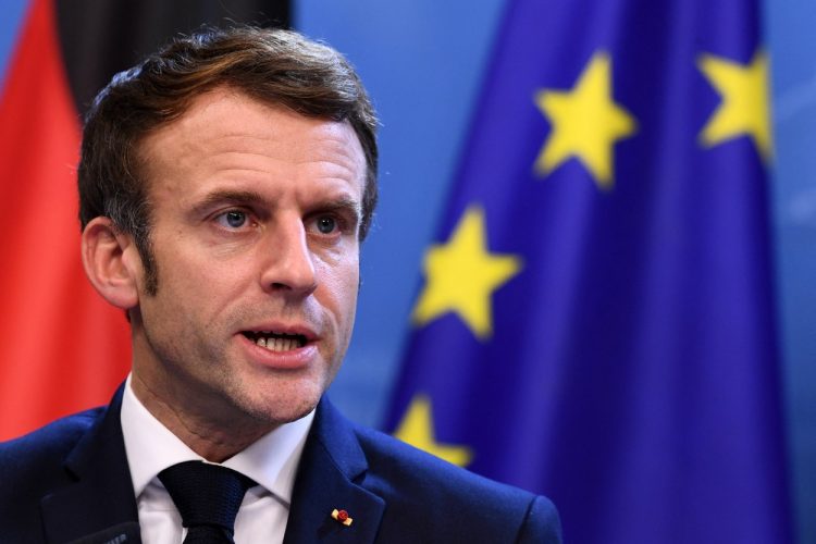 Poate Macron sa inoculeze Europa impotriva dezinformarii?
